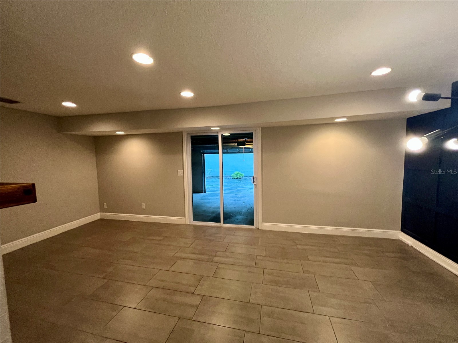 727 N Himes Avenue Tampa FL 33609 TB8488559 image8