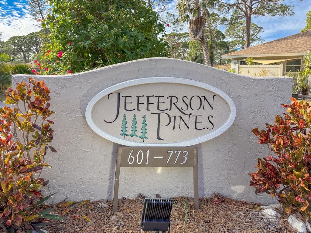 727 N Jefferson Avenue #727 Sarasota FL 34237 A4634891 image34