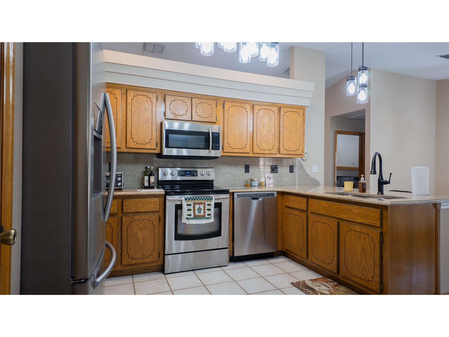 727 NE 130th Terrace Silver Springs FL 34488 OM718680 image25