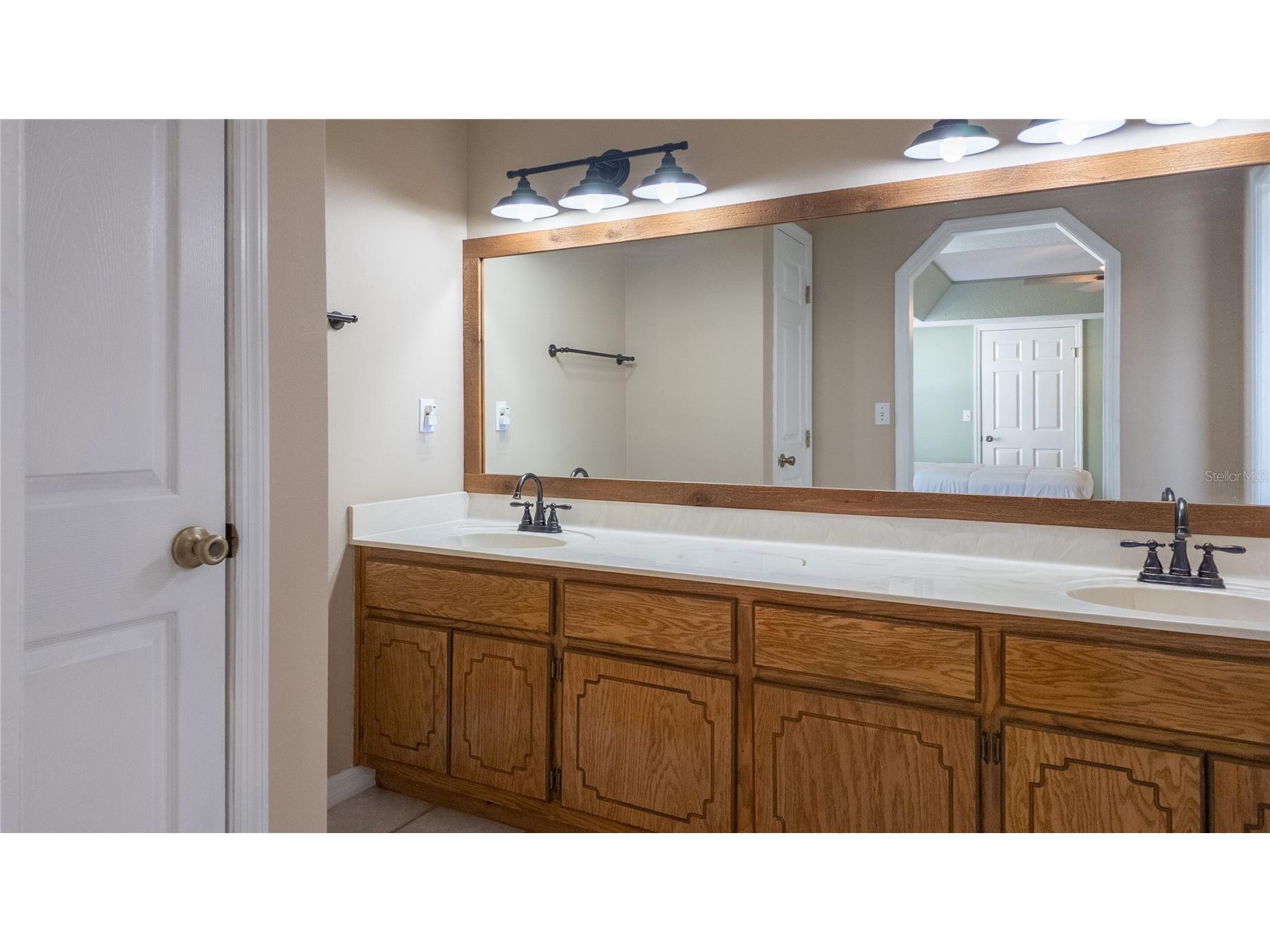 727 NE 130th Terrace Silver Springs FL 34488 OM718680 image48