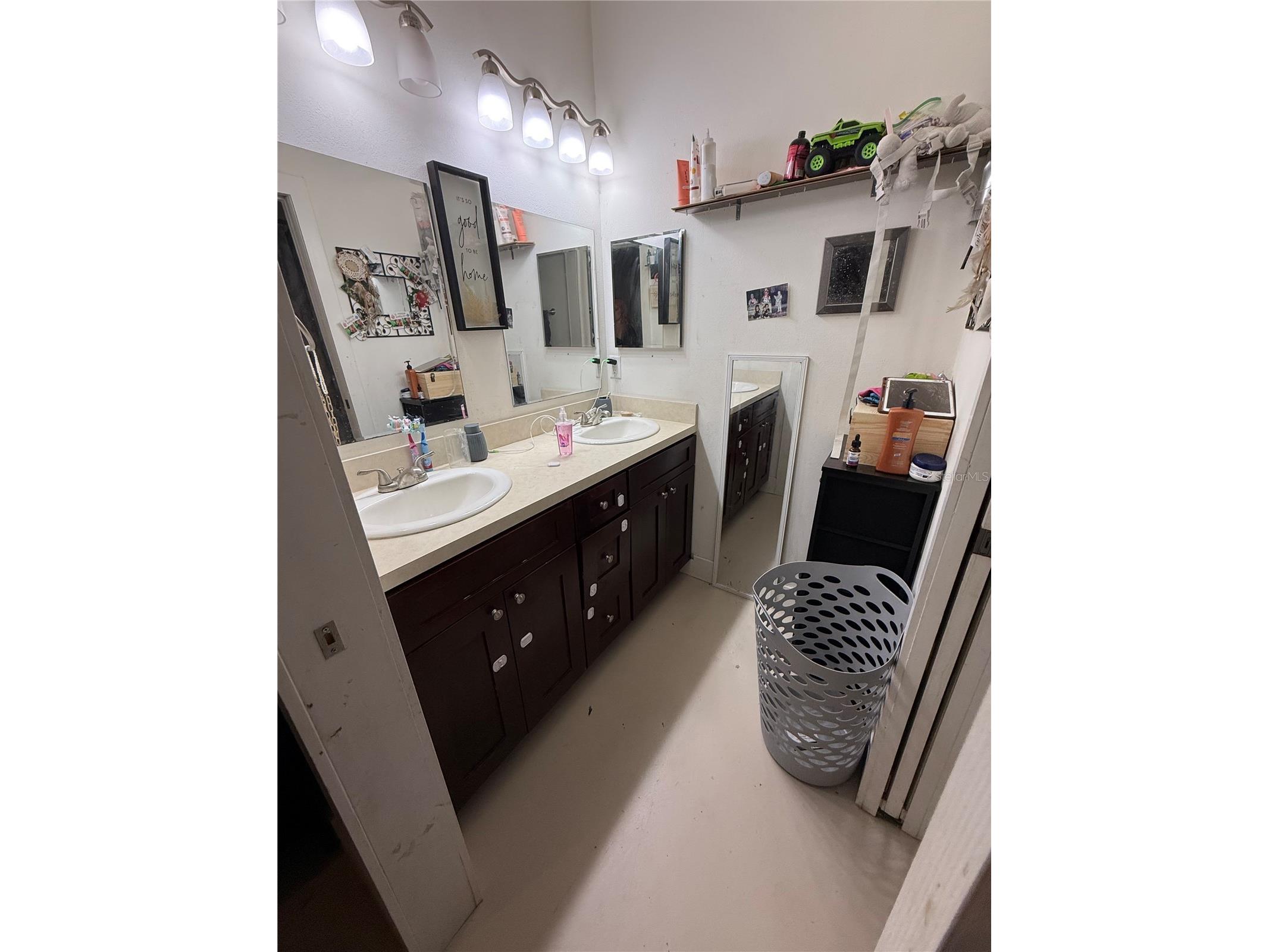 727 NW 4th Avenue Gainesville FL 32601 GC541940 image3