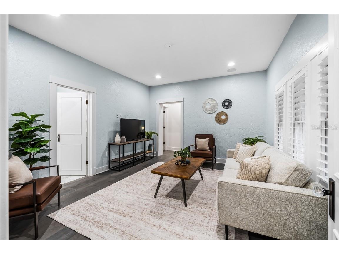 727 Park Lake Circle Orlando FL 32803 - Park O6337477 image32