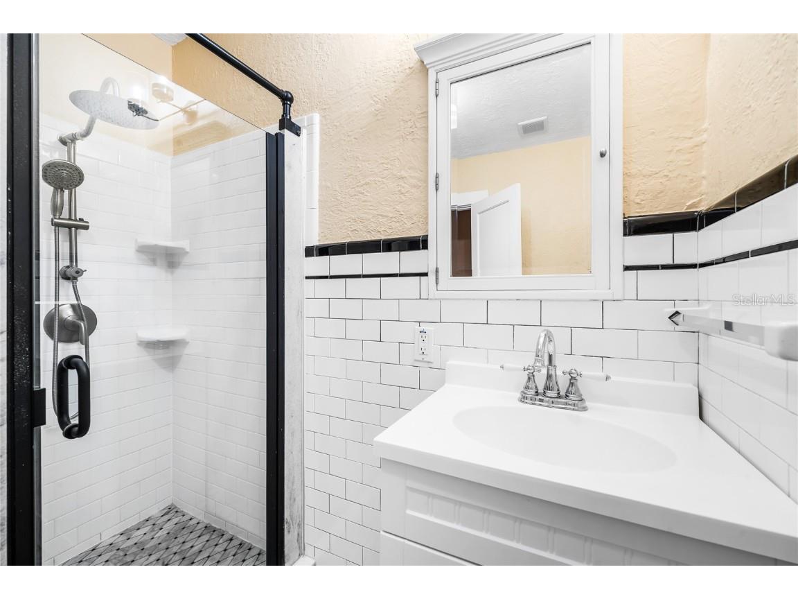 727 Park Lake Circle Orlando FL 32803 - Park O6337477 image61