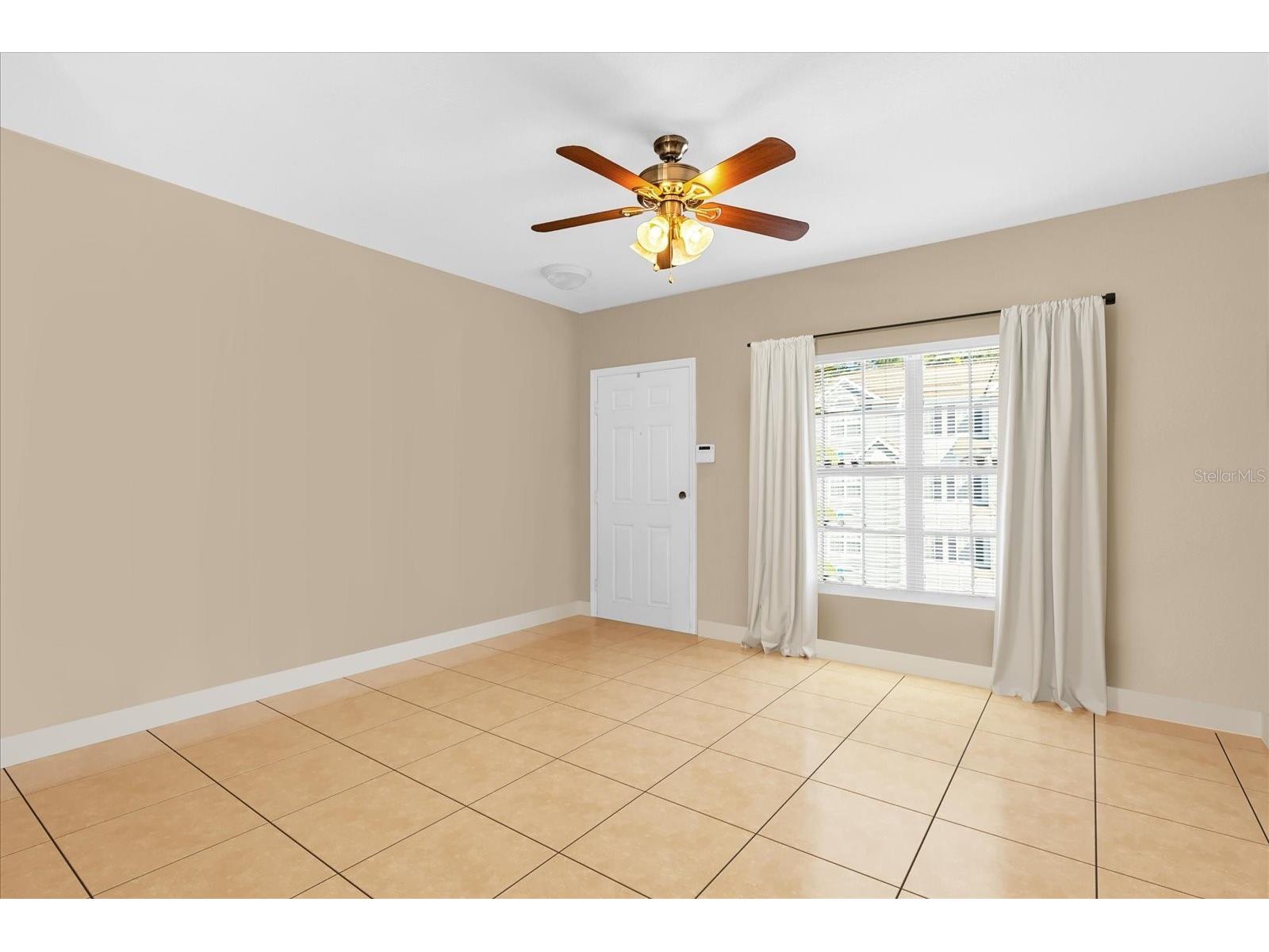 727 Shropshire Loop Sanford FL 32771 O6413339 image3