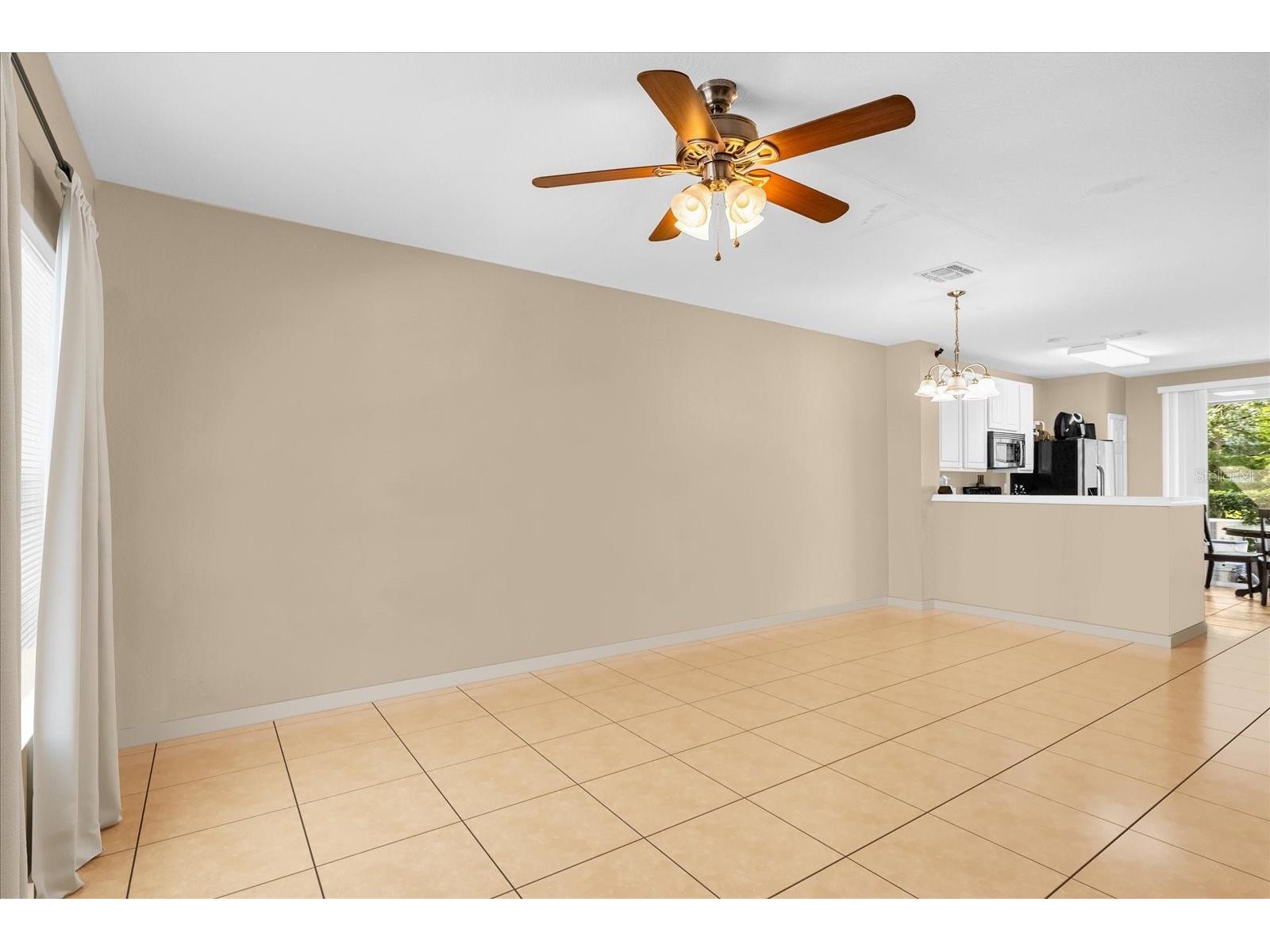 727 Shropshire Loop Sanford FL 32771 O6413339 image4