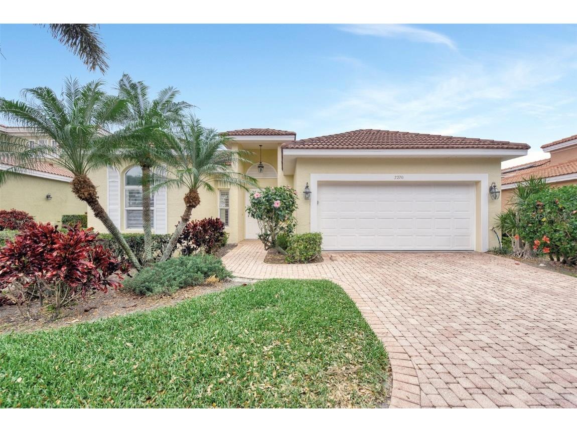 7270 Alicante Drive #3 Sarasota FL 34238 A4665768 image1