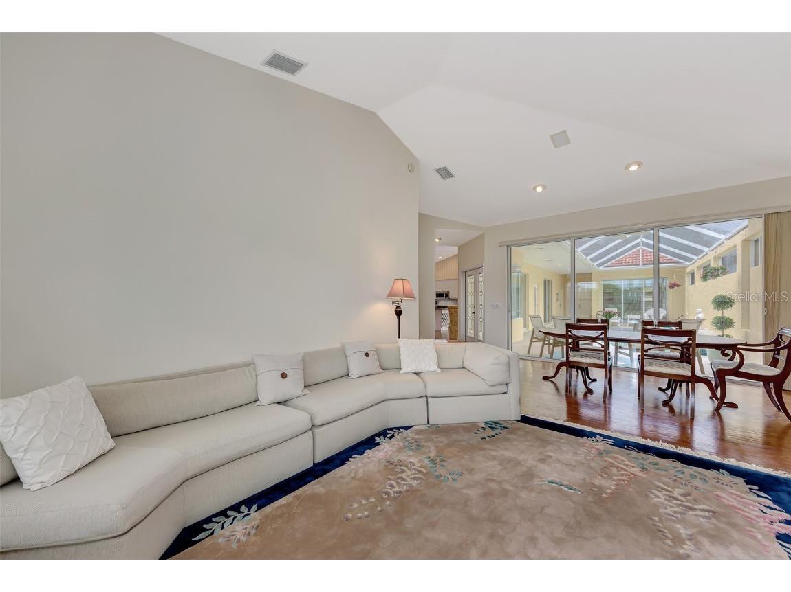 7270 Alicante Drive #3 Sarasota FL 34238 A4665768 image20