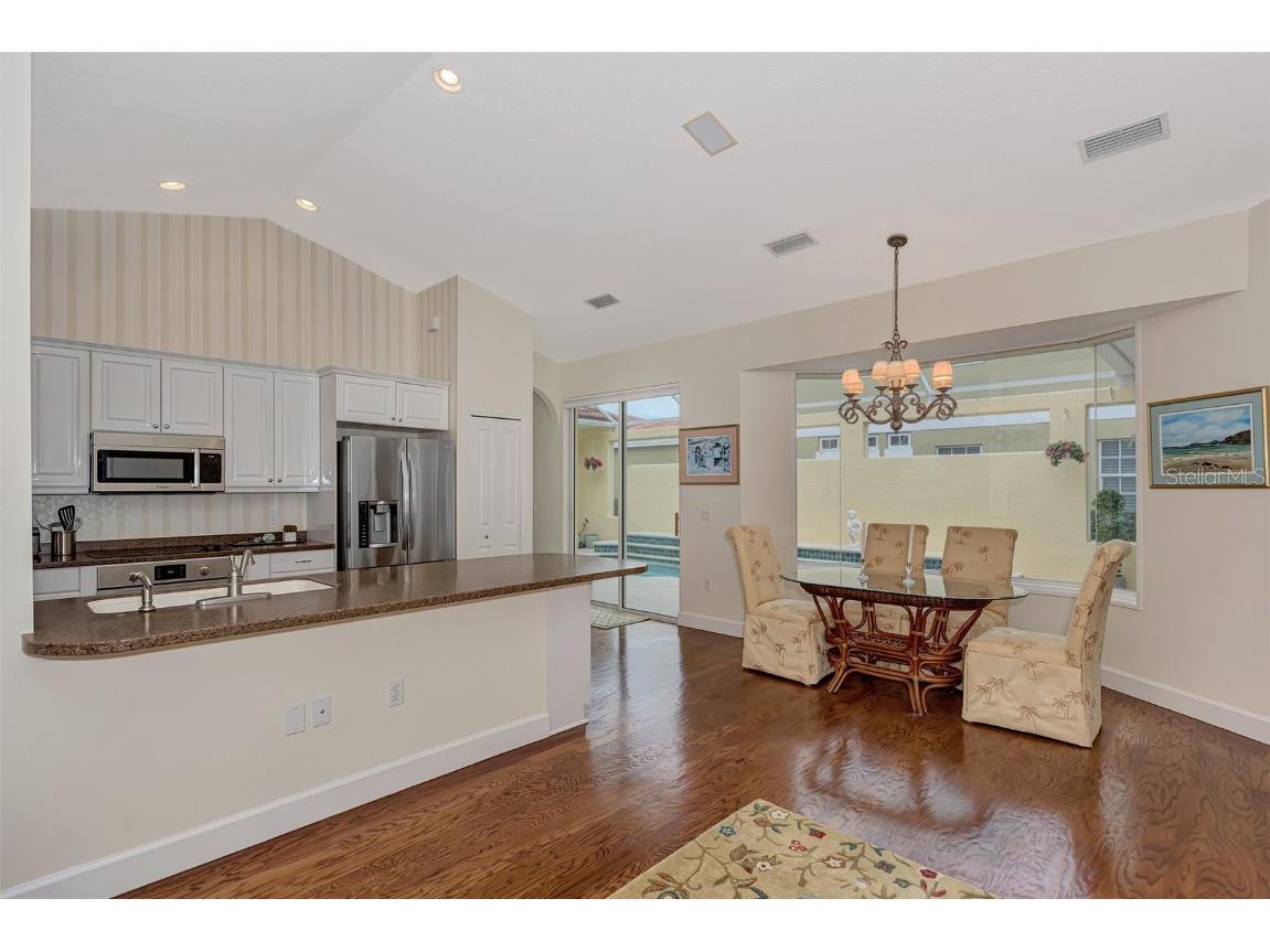 7270 Alicante Drive #3 Sarasota FL 34238 A4665768 image38