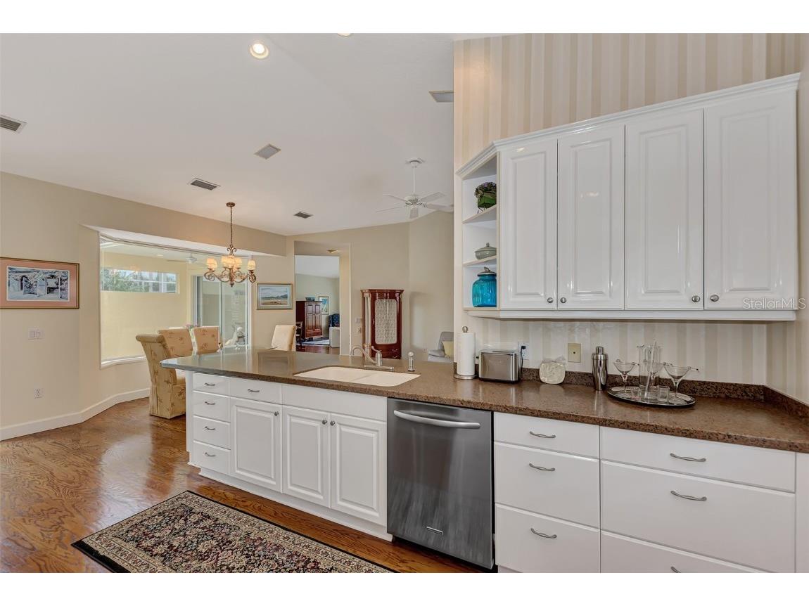 7270 Alicante Drive #3 Sarasota FL 34238 A4665768 image44