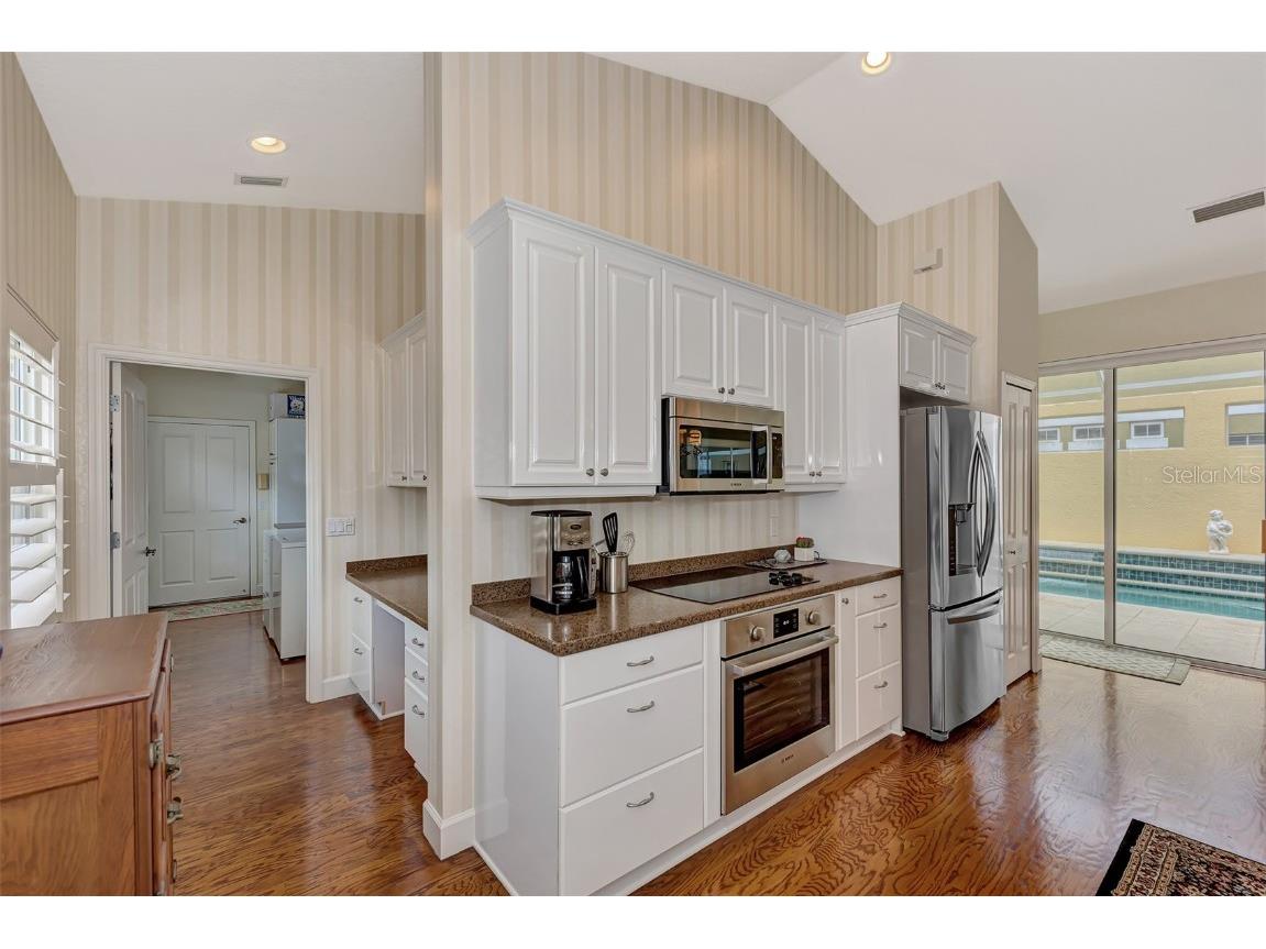 7270 Alicante Drive #3 Sarasota FL 34238 A4665768 image45