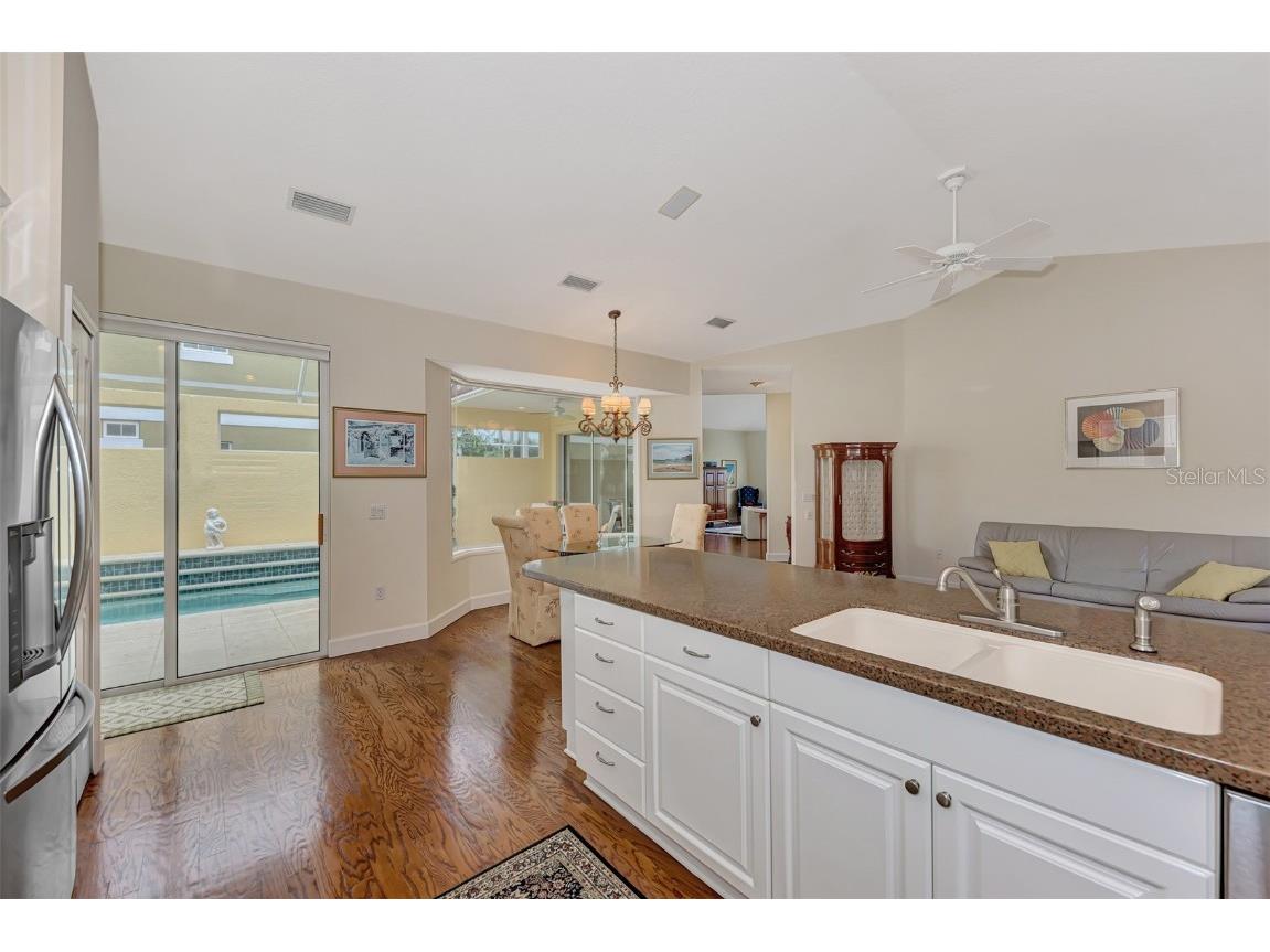 7270 Alicante Drive #3 Sarasota FL 34238 A4665768 image47