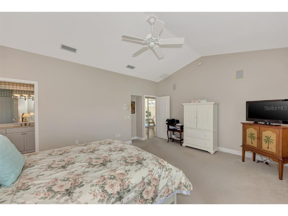 7270 Alicante Drive #3 Sarasota FL 34238 A4665768 image52