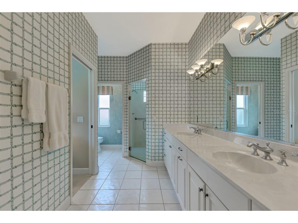 7270 Alicante Drive #3 Sarasota FL 34238 A4665768 image54