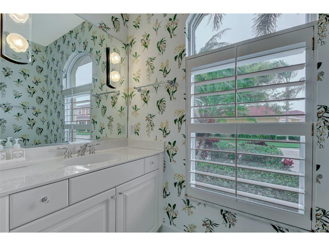 7270 Alicante Drive #3 Sarasota FL 34238 A4665768 image59