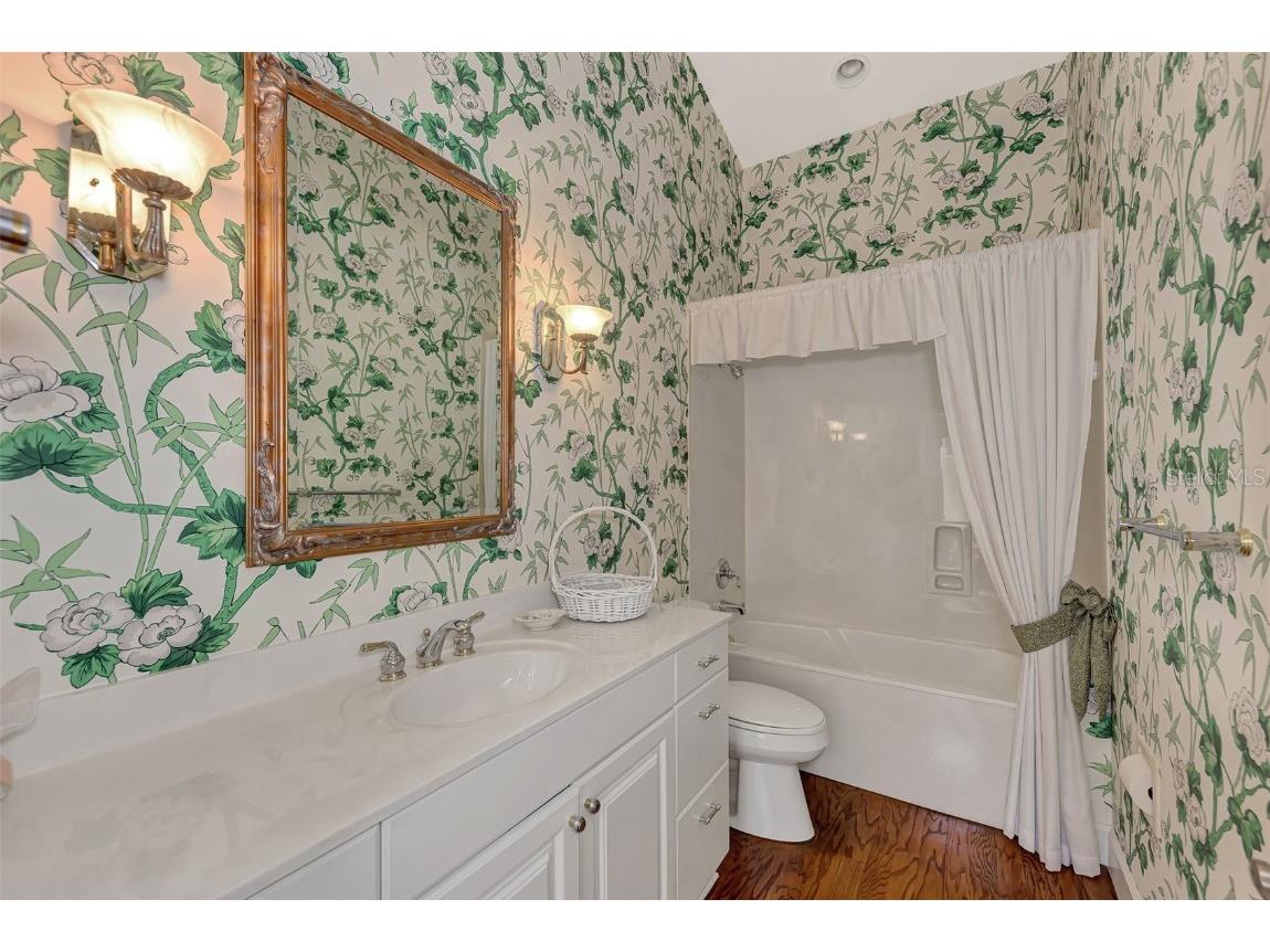 7270 Alicante Drive #3 Sarasota FL 34238 A4665768 image63