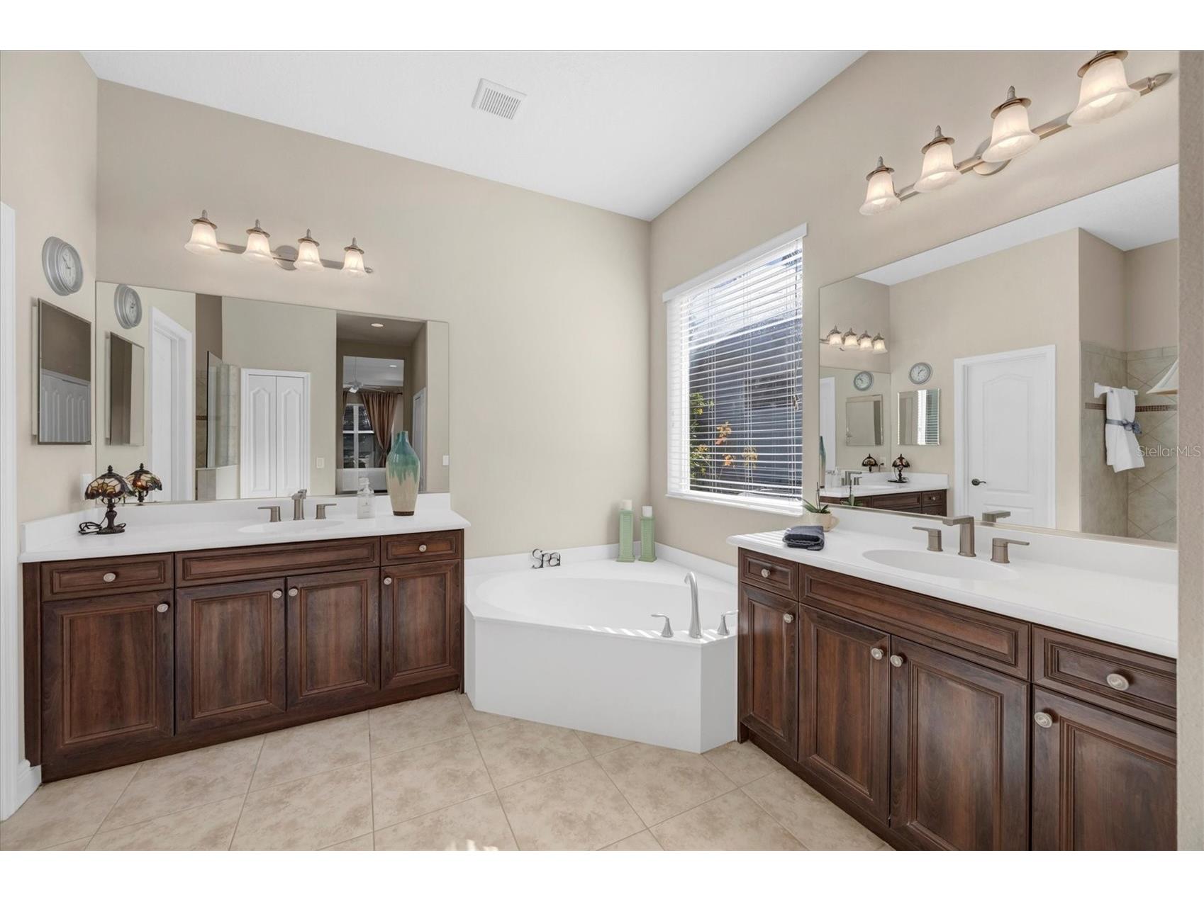 7270 Lismore Court Lakewood Ranch FL 34202 A4679101 image23