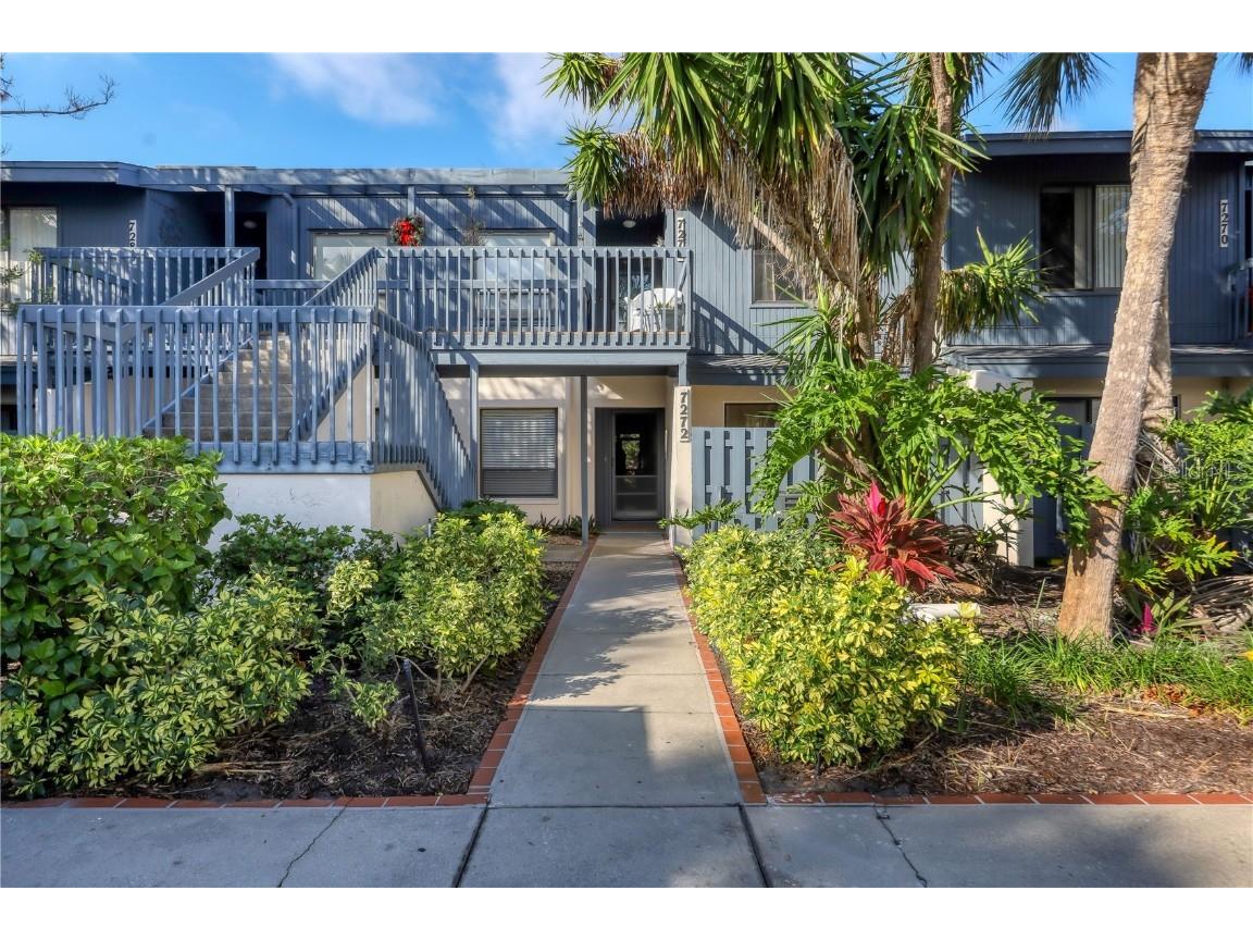 7272 Cloister Drive #7272 Sarasota FL 34231 A4596011 image1