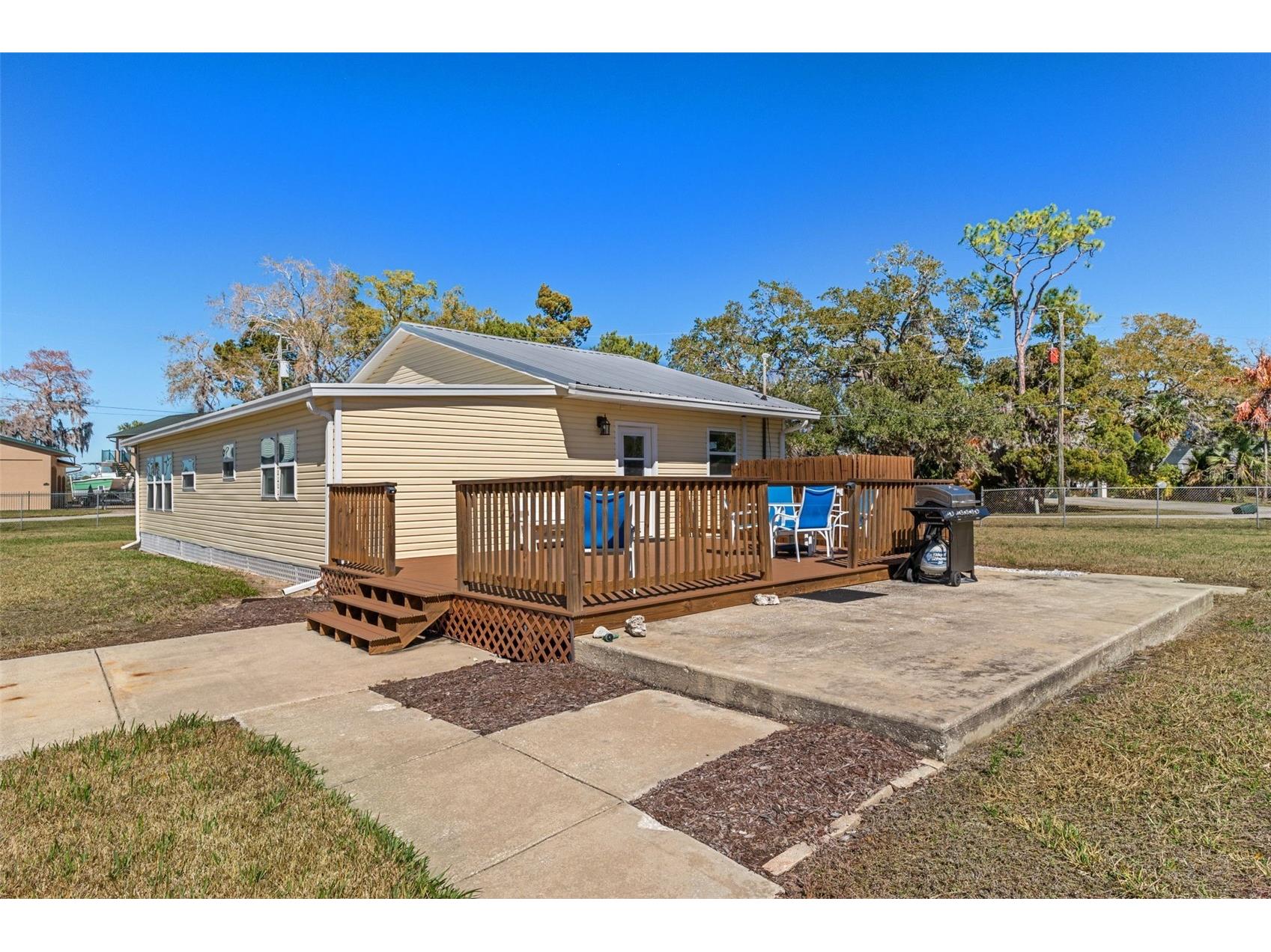 7272 Westwind Street Weeki Wachee FL 34607 A4684230 image4
