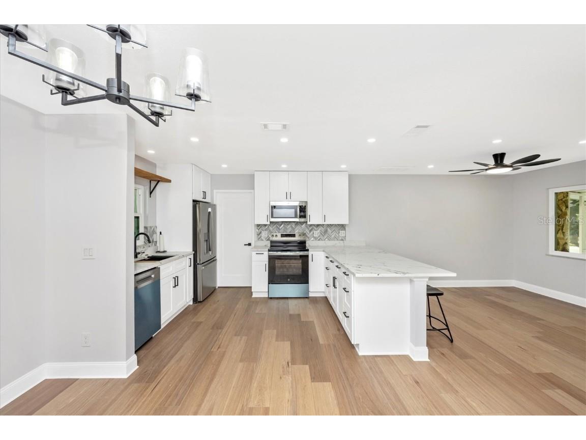 7273 61st Avenue N Saint Petersburg FL 33709 A4669157 image12