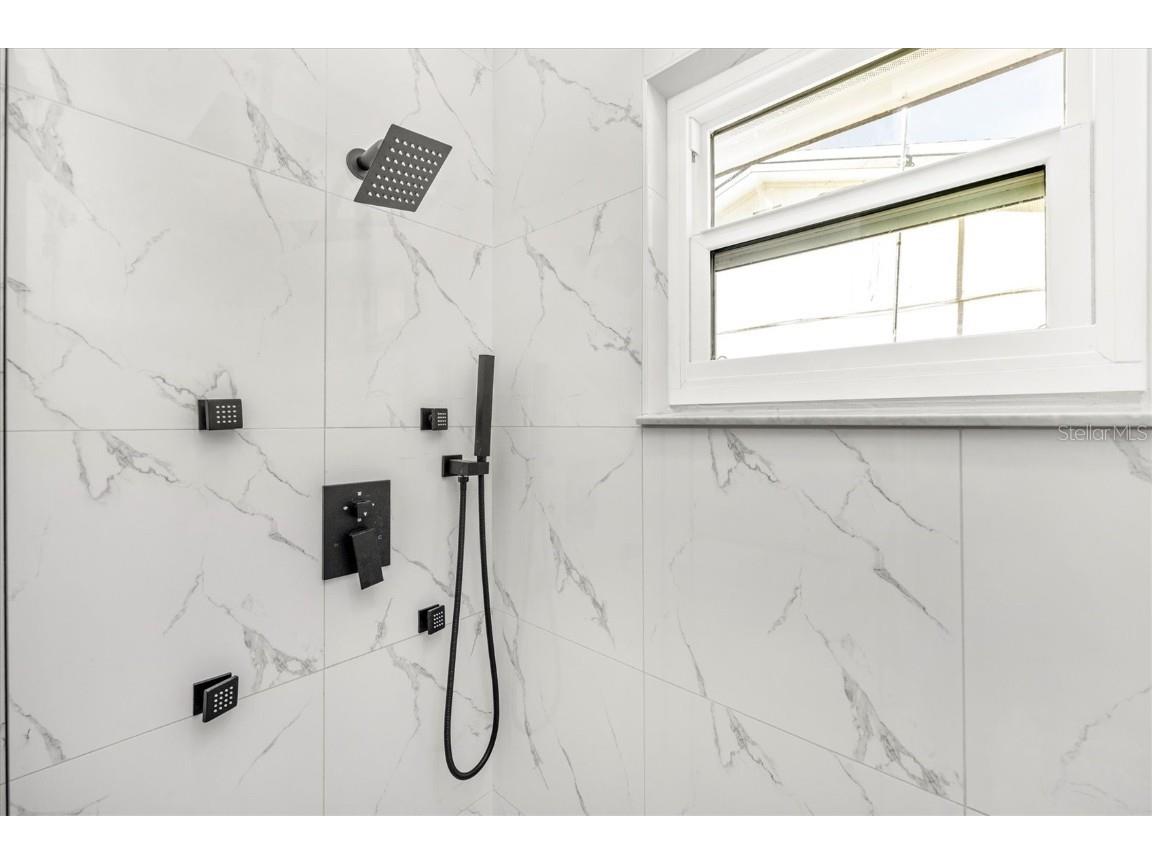 7273 61st Avenue N Saint Petersburg FL 33709 A4669157 image27