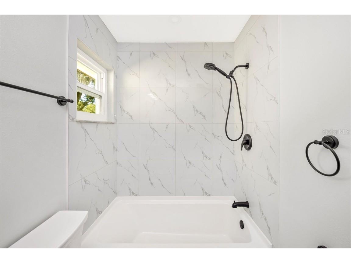 7273 61st Avenue N Saint Petersburg FL 33709 A4669157 image32