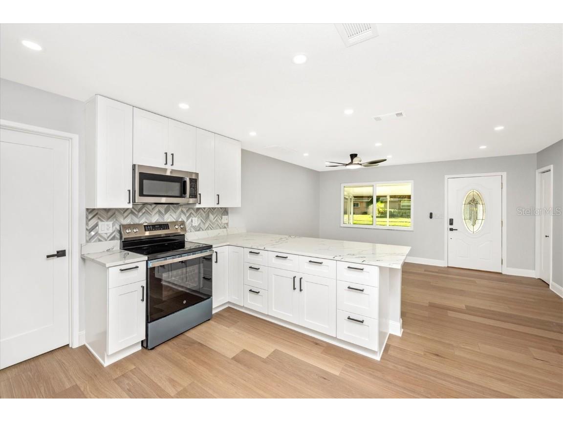 7273 61st Avenue N Saint Petersburg FL 33709 A4669157 image9