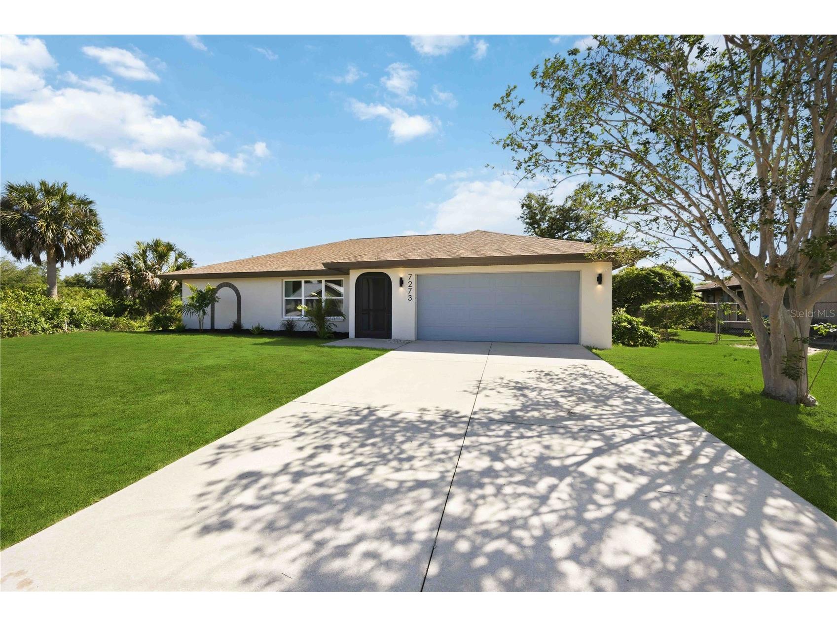7273 Bridgeport Lane Englewood FL 34224 D6147638 image1