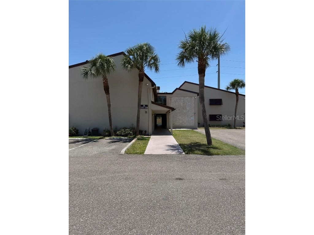 7273 Cloister Drive #121 Sarasota FL 34231 A4652636 image1