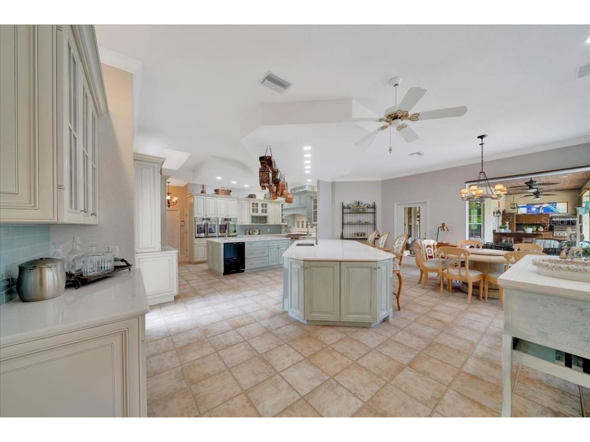 7275 Crystal Spring Run Weeki Wachee FL 34607 W7876370 image23