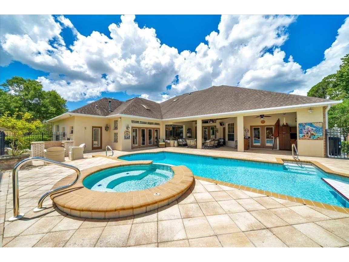 7275 Crystal Spring Run Weeki Wachee FL 34607 W7876370 image3