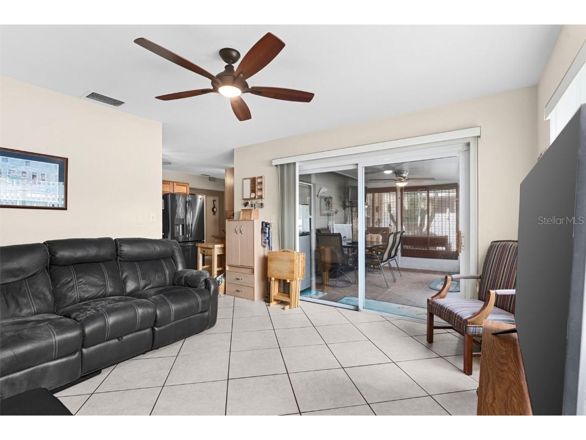 7276 21st Street N Saint Petersburg FL 33702 TB8392532 image10