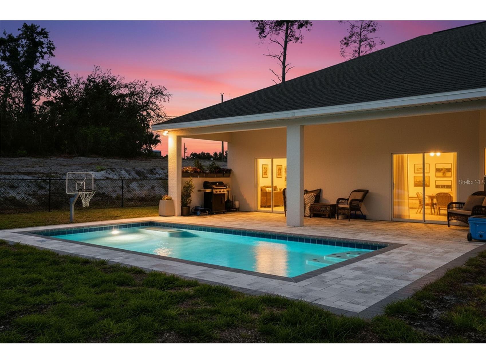 7279 Blackbird Avenue Weeki Wachee FL 34613 W7885499 image2