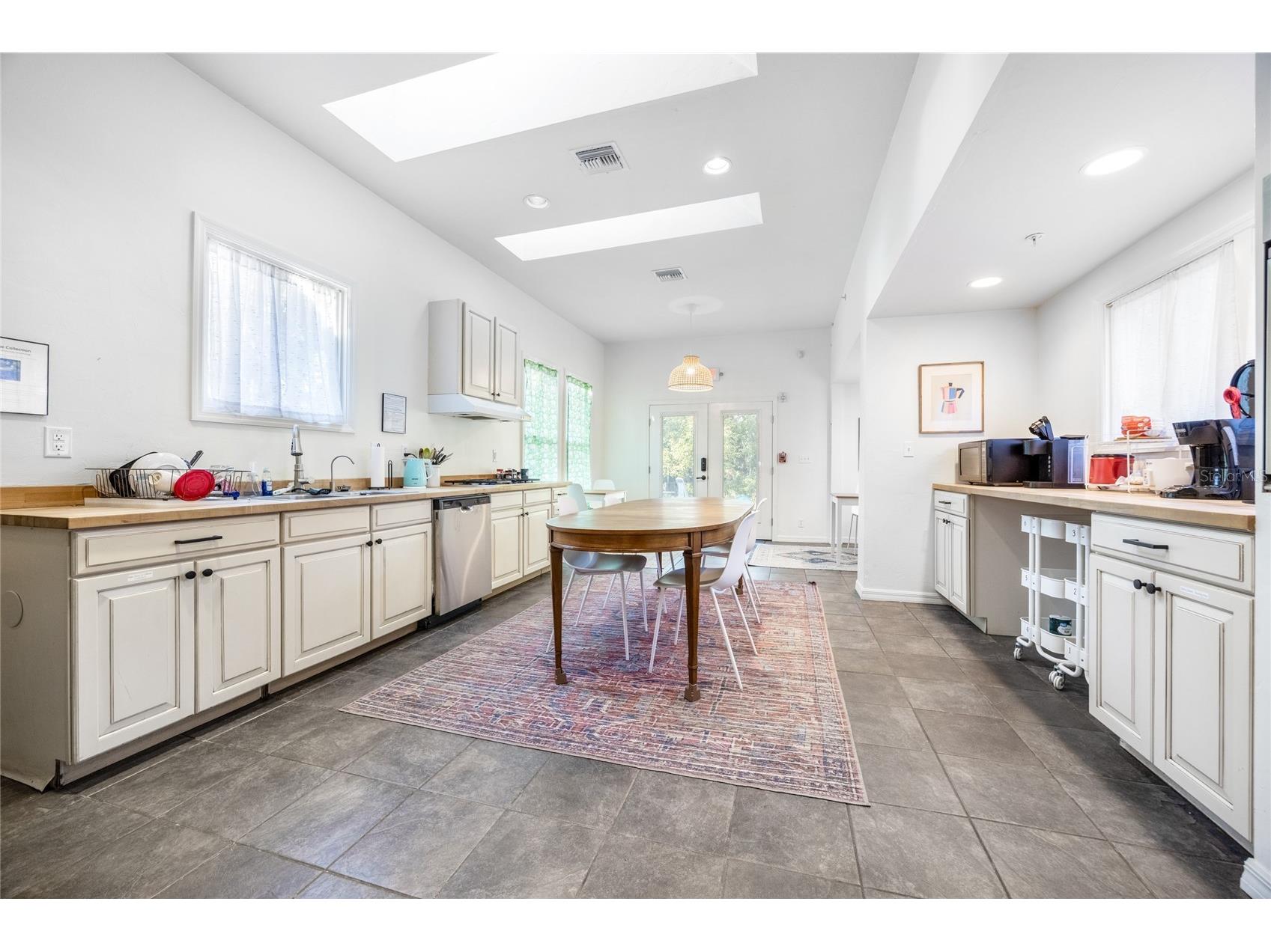 728 E University Avenue Gainesville FL 32601 GC537058 image25