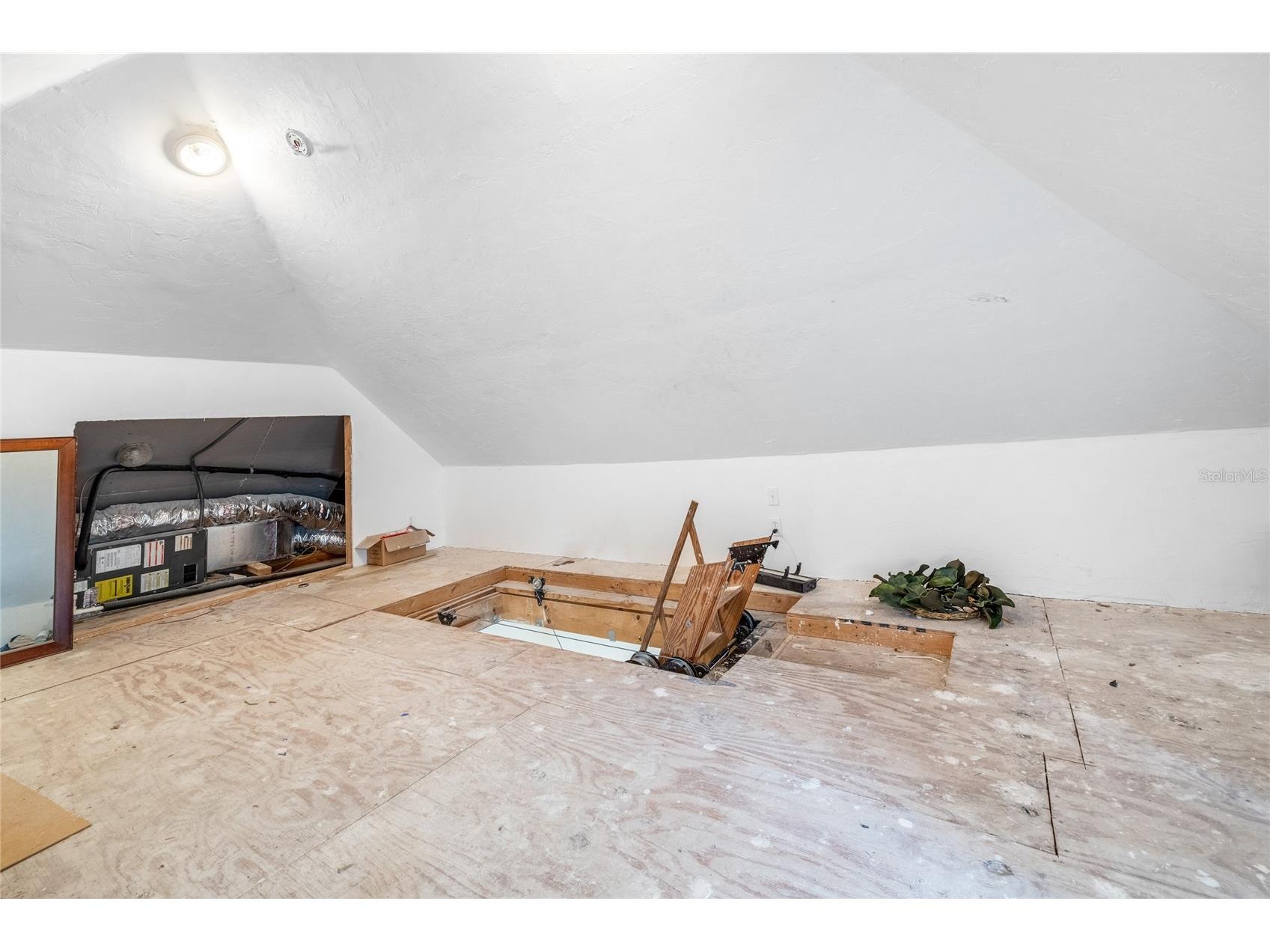 728 E University Avenue Gainesville FL 32601 GC537058 image53