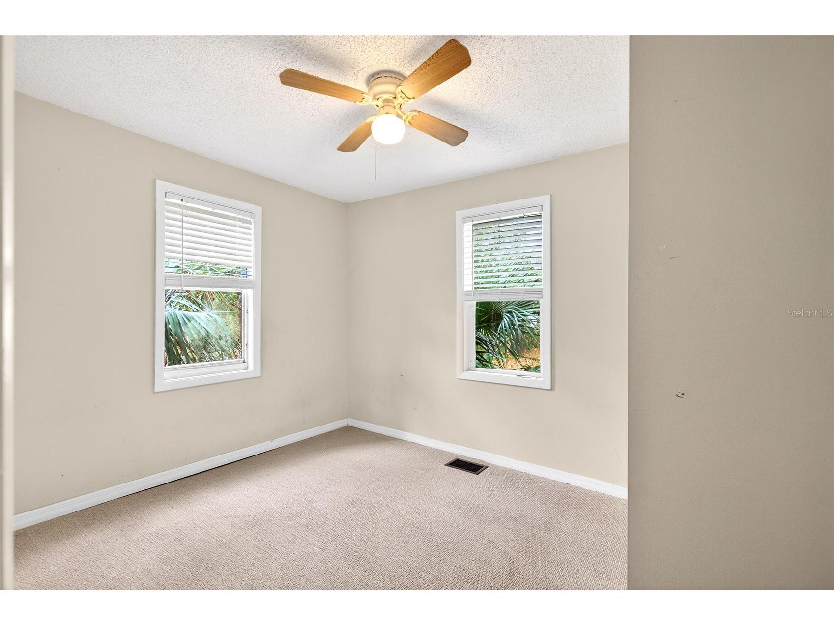 728 Mckenzie Street Leesburg FL 34748 OM719843 image17