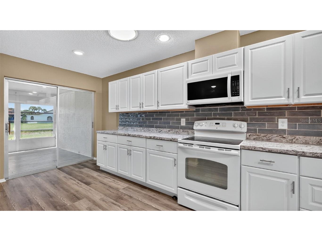 7280 Scotland Circle Weeki Wachee FL 34613 W7879363 image12