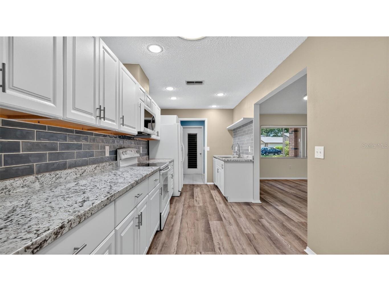 7280 Scotland Circle Weeki Wachee FL 34613 W7879363 image14