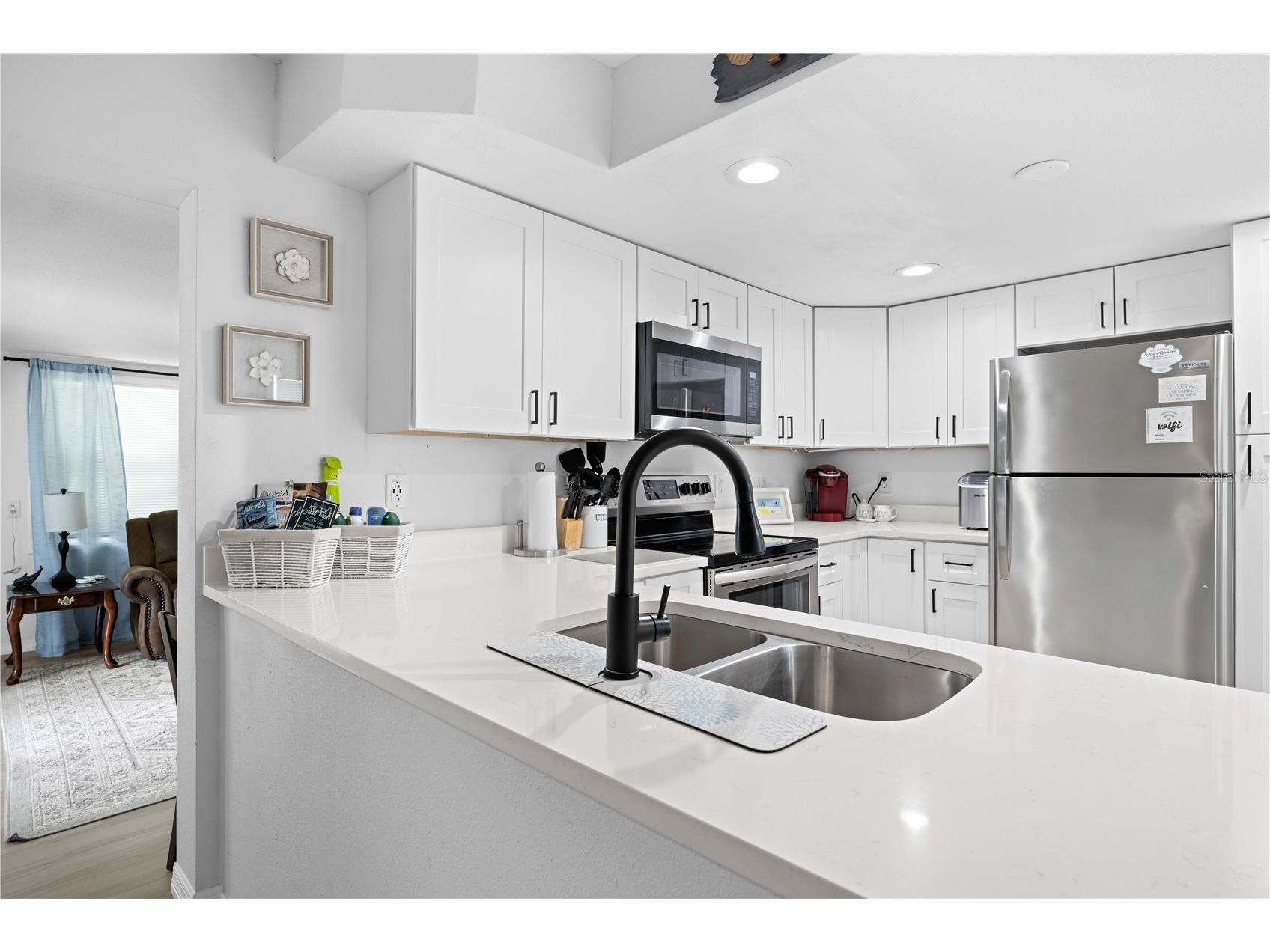 7281 Aberdeen Court Weeki Wachee FL 34607 W7886096 image16