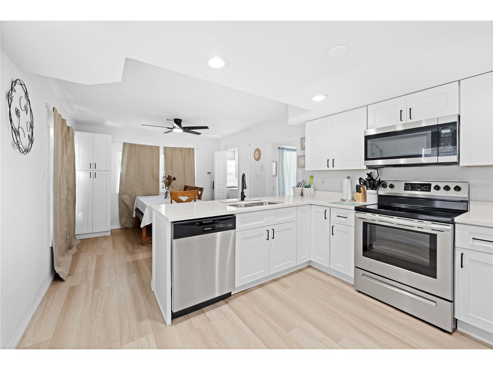 7281 Aberdeen Court Weeki Wachee FL 34607 W7886096 image18
