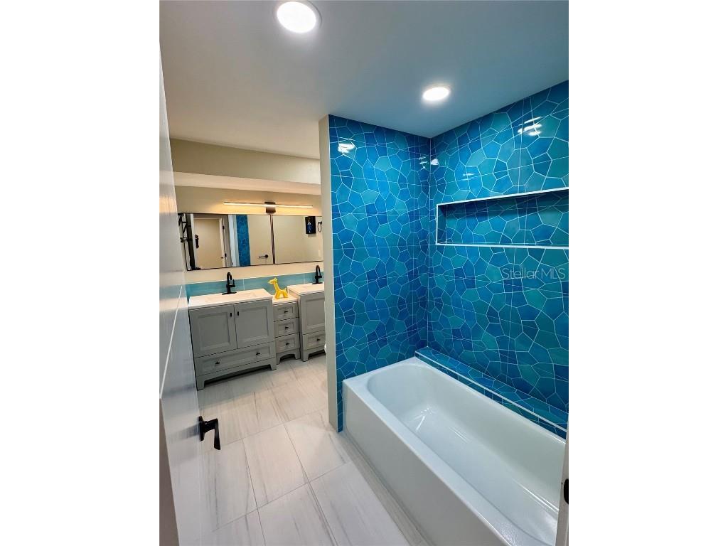 7281 Channelside Lane N Pinellas Park FL 33781 TB8347141 image14