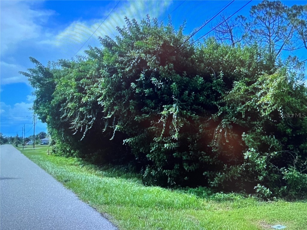 7282 Rosemont Drive Englewood FL 34224 - MARCH WATERWAY N6139817 image1