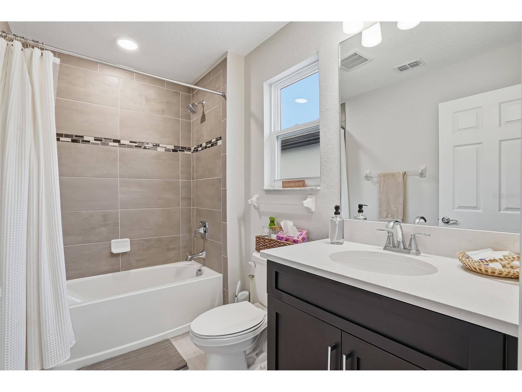 7284 Notched Pine Bend Wesley Chapel FL 33545 A4693673 image35