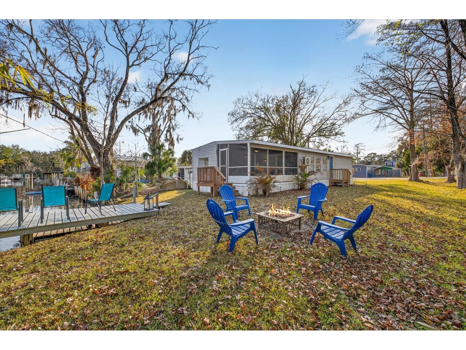 7286 Aberdeen Court Weeki Wachee FL 34607 - WEEKI WACHEE RIVER TB8476433 image1