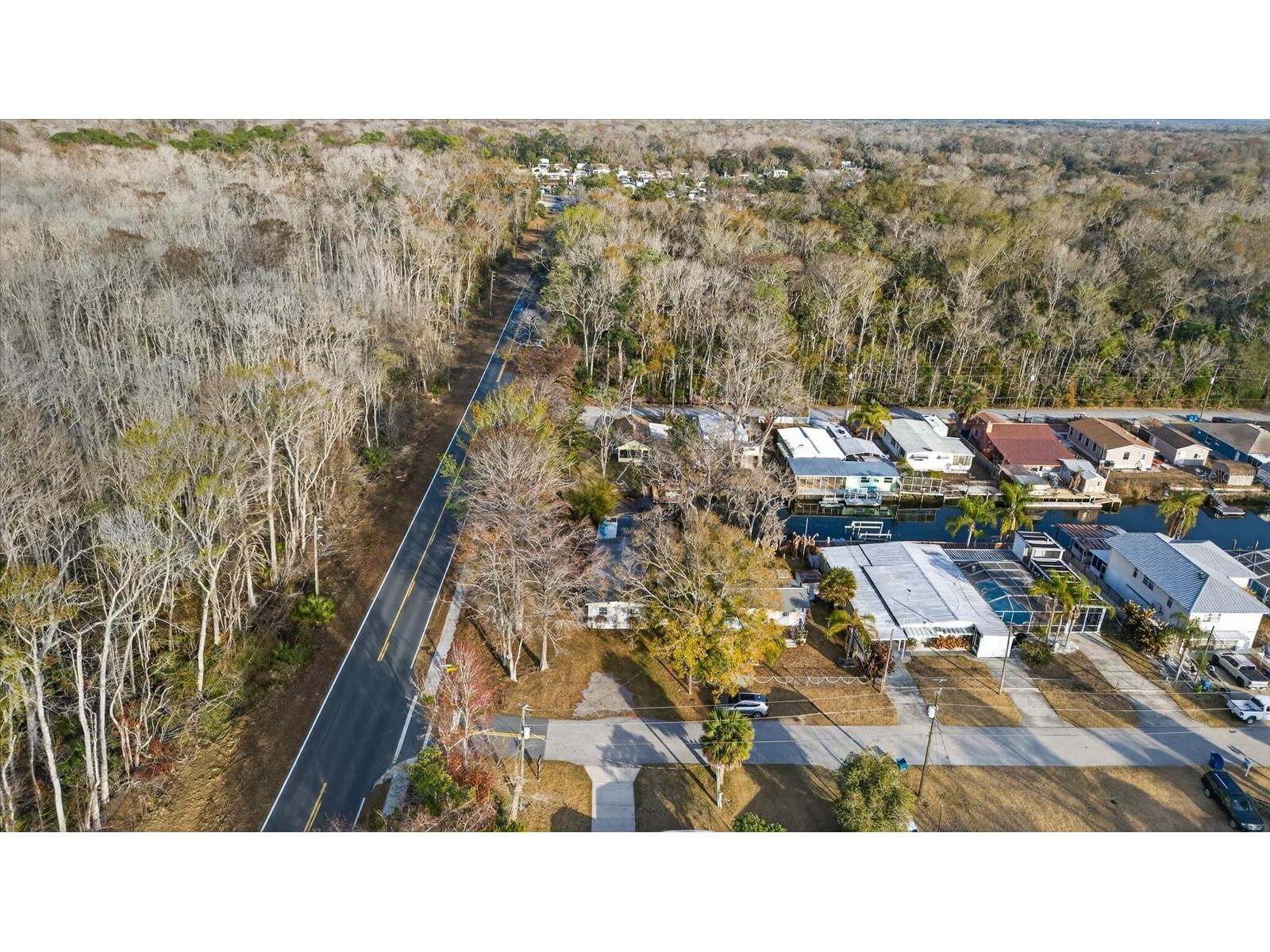 7286 Aberdeen Court Weeki Wachee FL 34607 - WEEKI WACHEE RIVER TB8476433 image34