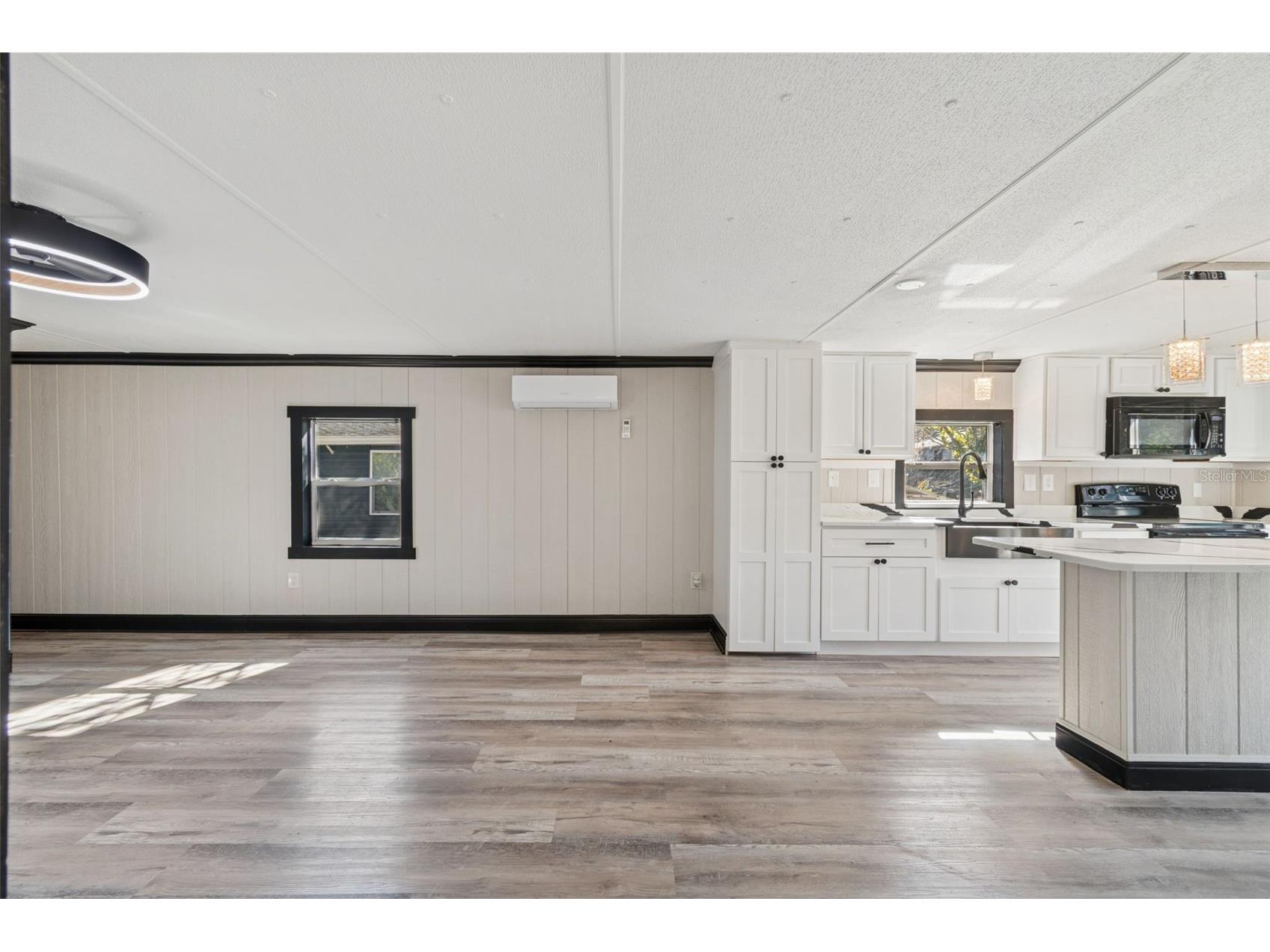 7287 Aberdeen Court Weeki Wachee FL 34607 - WEEKI WACHEE RIVER W7882316 image11