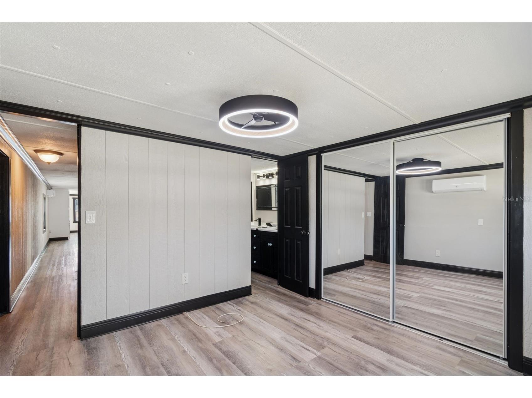 7287 Aberdeen Court Weeki Wachee FL 34607 - WEEKI WACHEE RIVER W7882316 image28