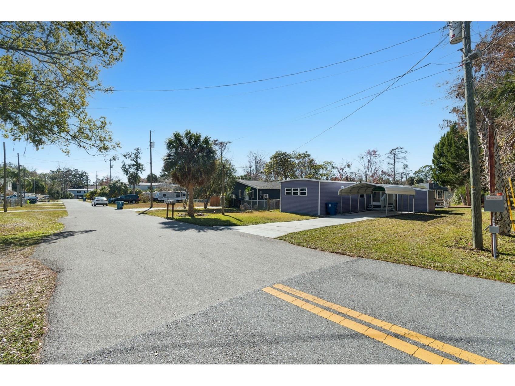 7287 Aberdeen Court Weeki Wachee FL 34607 - WEEKI WACHEE RIVER W7882316 image35