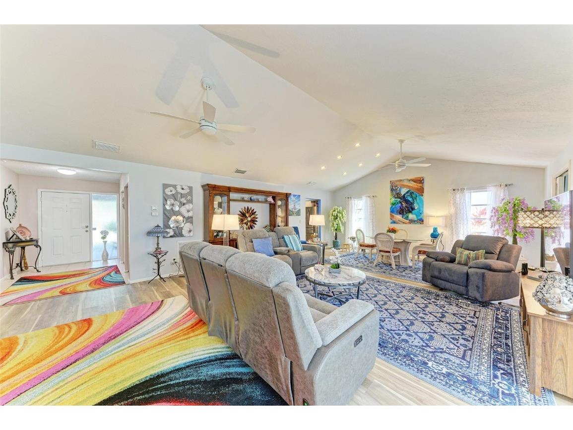 7287 Eleanor Circle Sarasota FL 34243 A4668567 image12