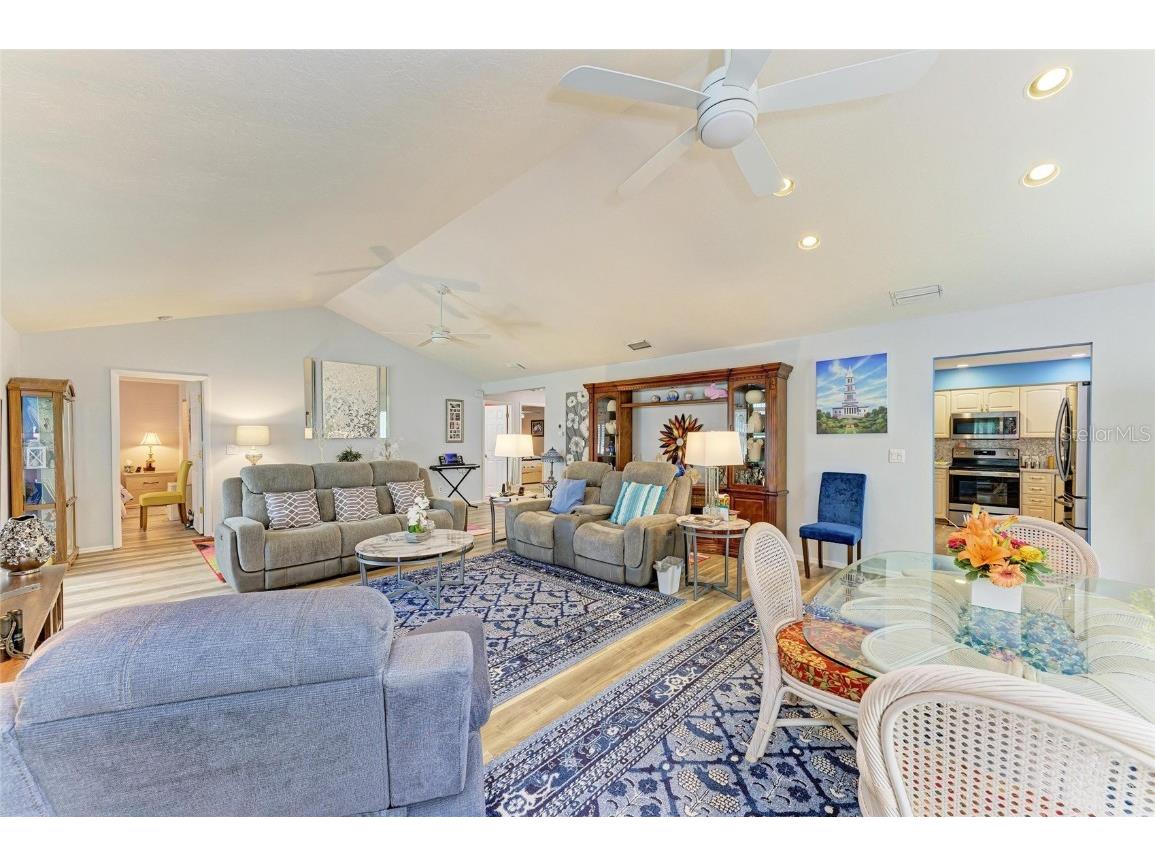 7287 Eleanor Circle Sarasota FL 34243 A4668567 image13