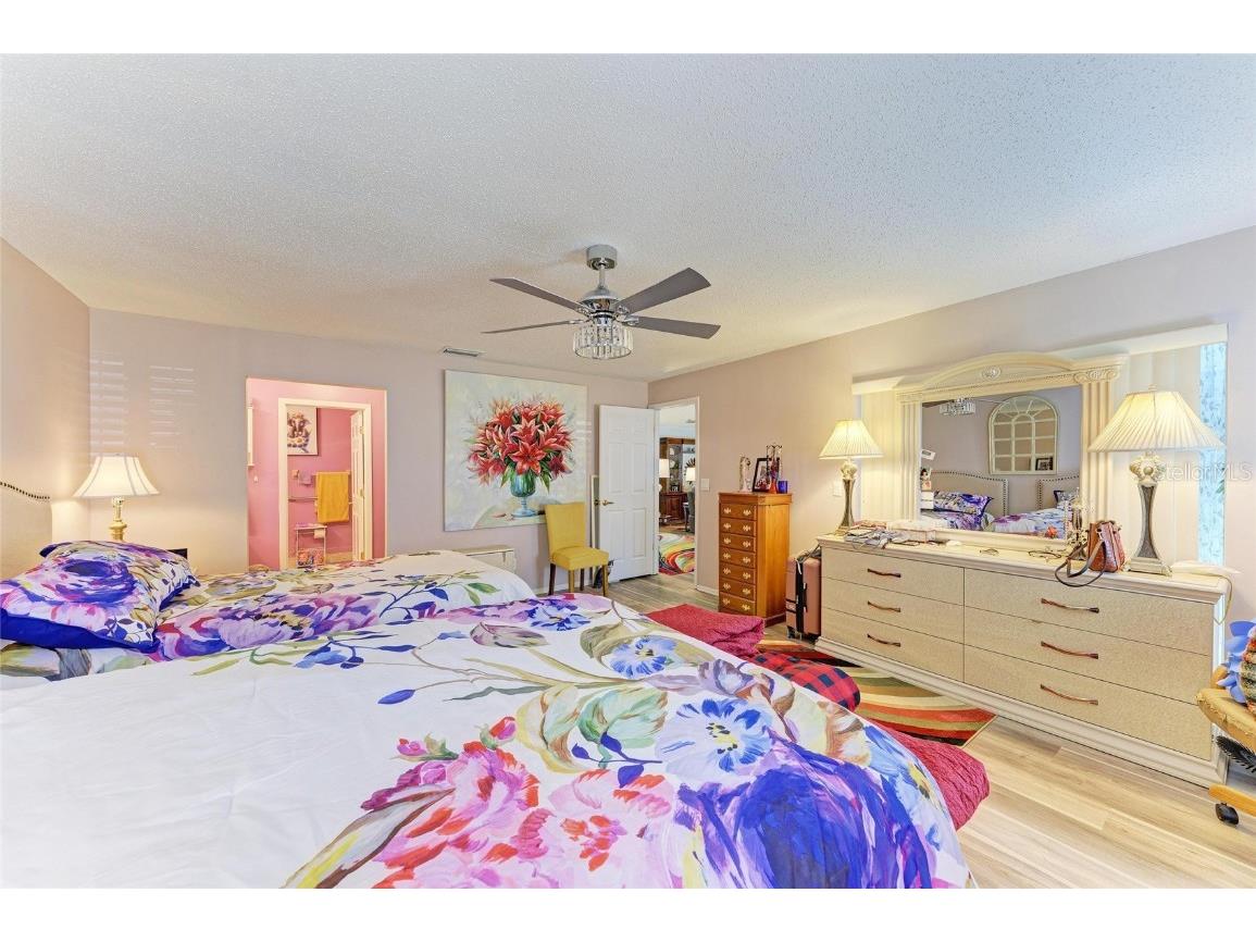 7287 Eleanor Circle Sarasota FL 34243 A4668567 image23